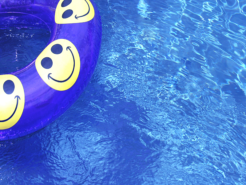 poolgadget - Wasserspielzeug © Bubbels - sxc.hu